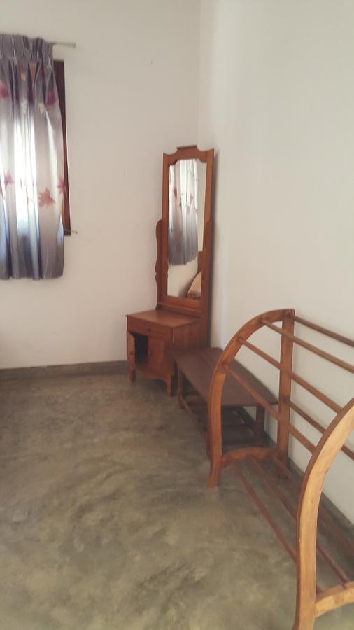 Lokuge Grand Resort Kataragama Extérieur photo