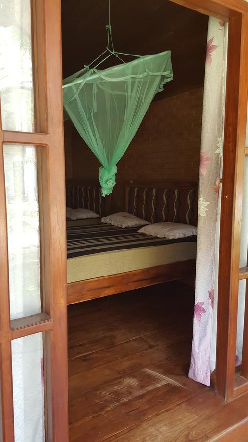 Lokuge Grand Resort Kataragama Extérieur photo